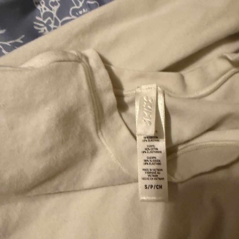 SKIMS Cream Long Sleeve Top - Picture 3 of 5